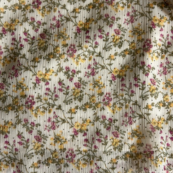 Candies Sz Small top - Picture 2 of 4